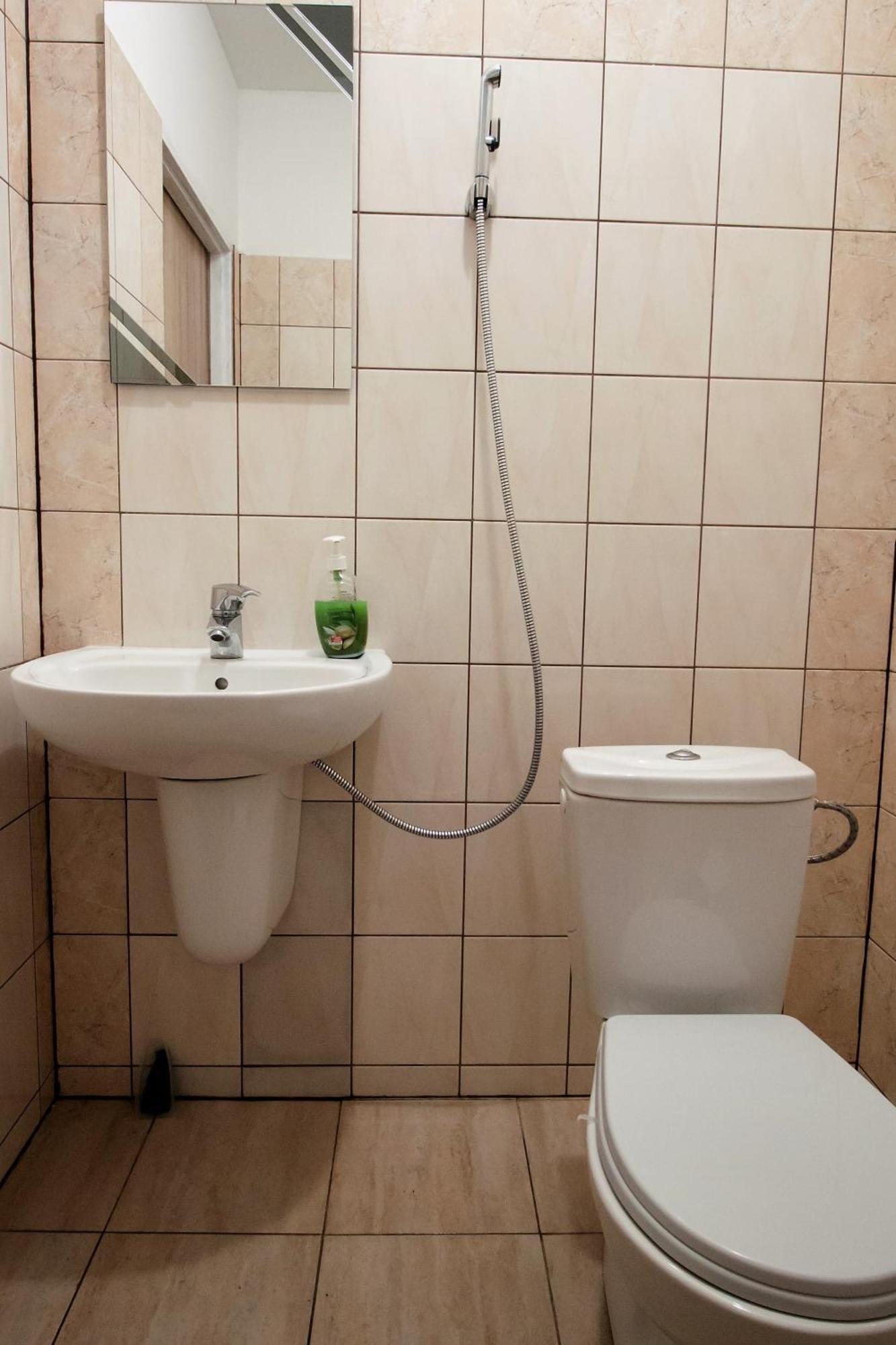 Ustrzyki Górne Kremenarosホステル 部屋 写真