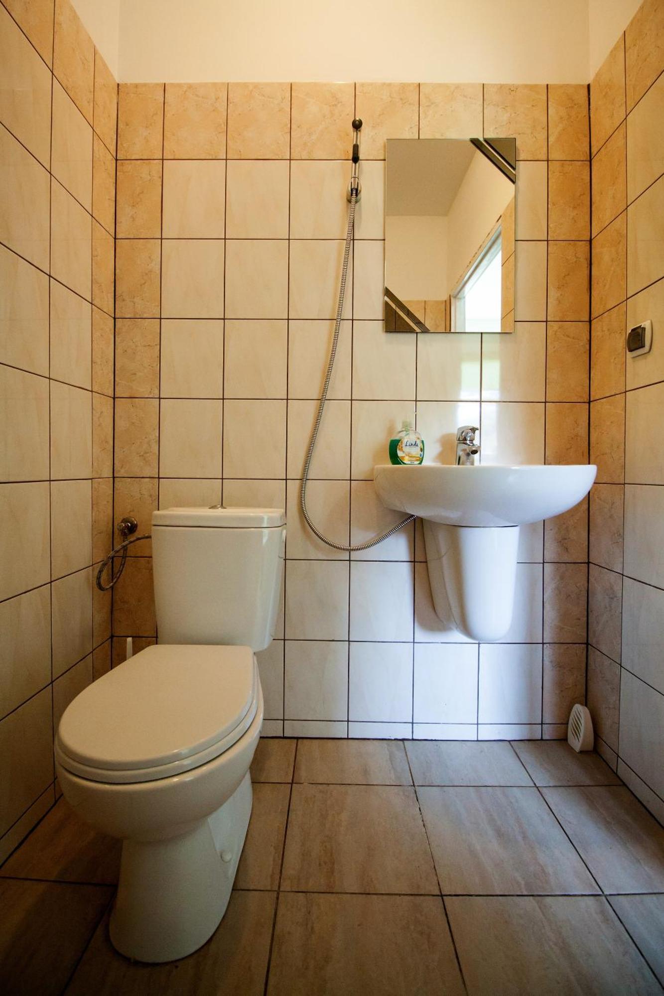 Ustrzyki Górne Kremenarosホステル 部屋 写真